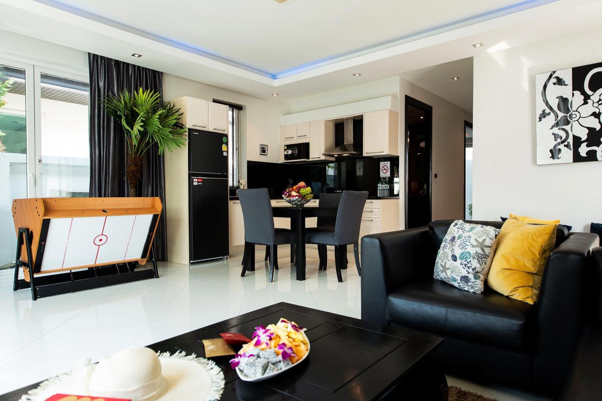 Colibri Pool Villa Pattaya Jomtien Beach Room photo